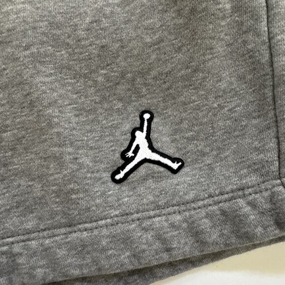 VTG Jordan Sweat Shorts Mens Embroidered Jumpman Logo Training Gym Small READ - Picture 2 of 12